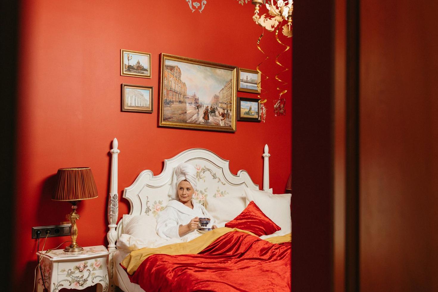 Vintage bedroom decor